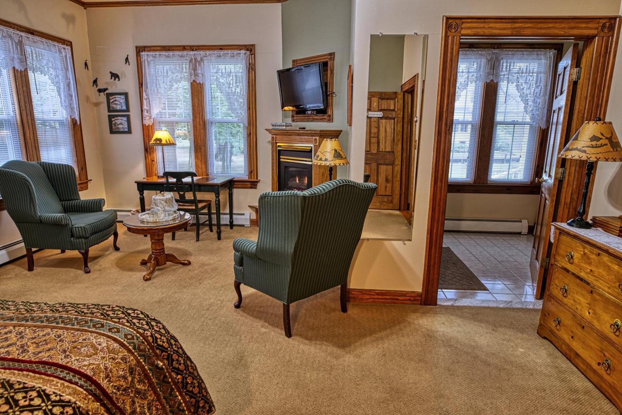 Rockwell Falls Inn And Wine Bar Lake Luzerne Quarto foto
