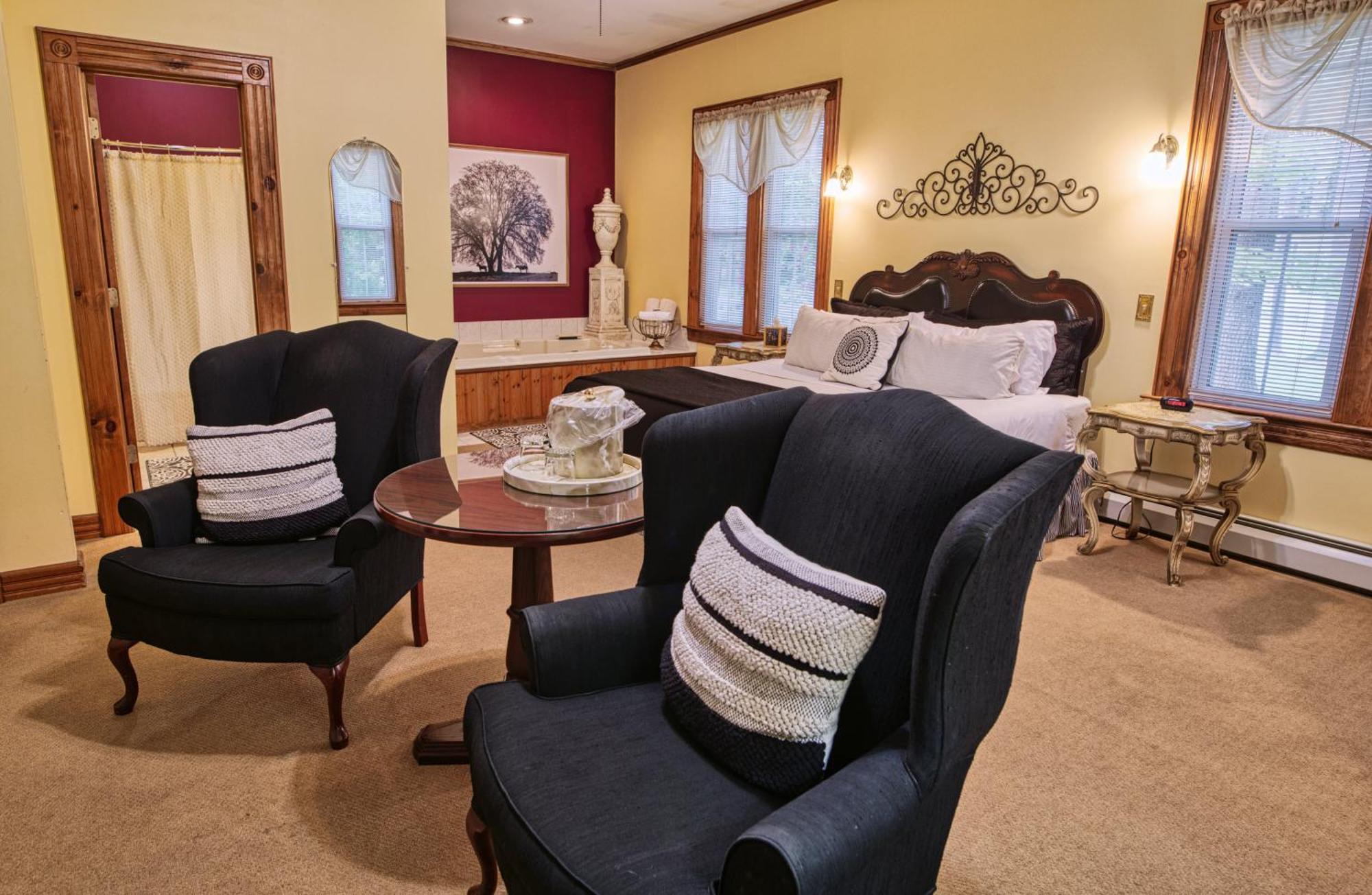 Rockwell Falls Inn And Wine Bar Lake Luzerne Quarto foto