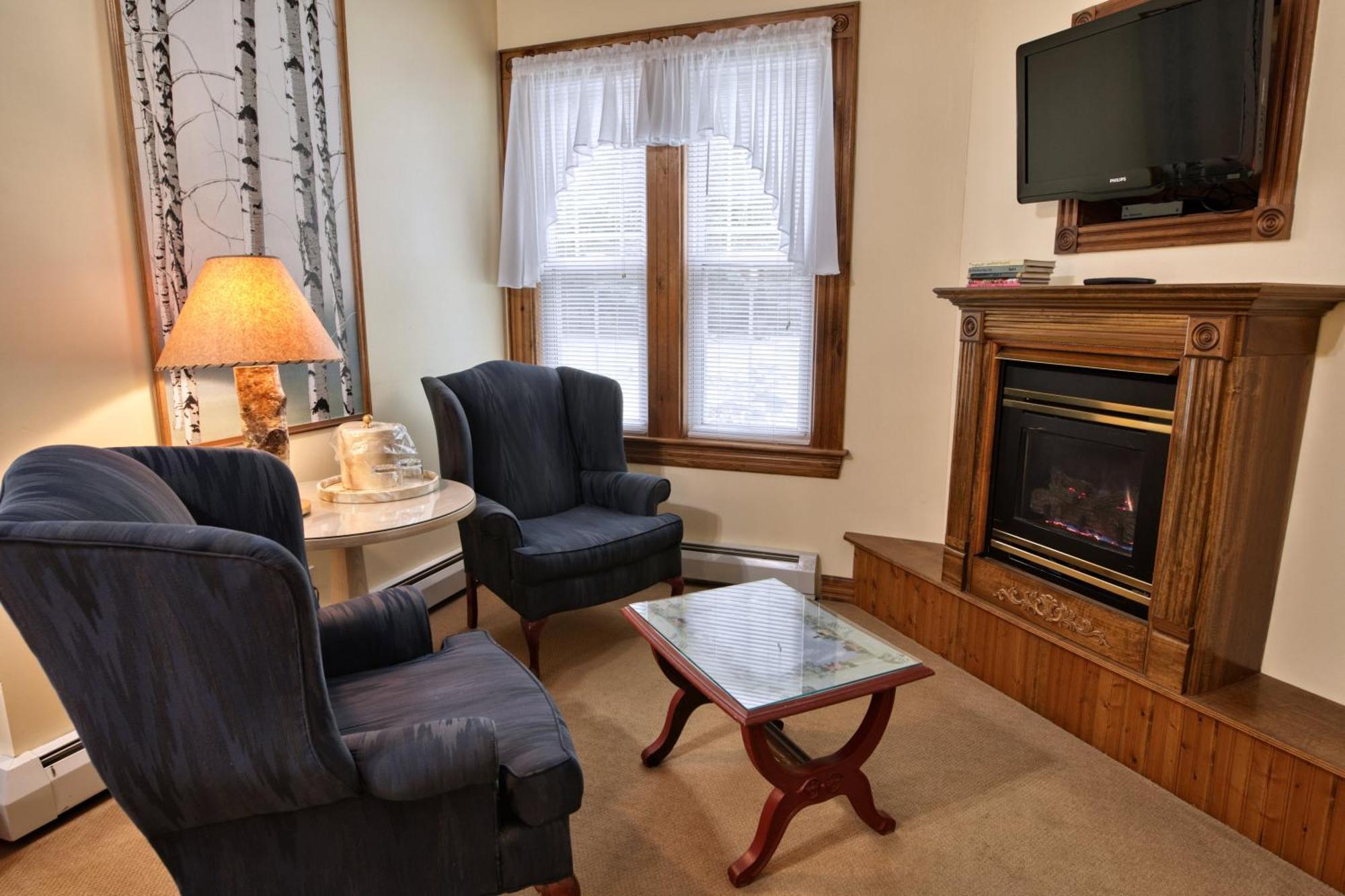 Rockwell Falls Inn And Wine Bar Lake Luzerne Quarto foto