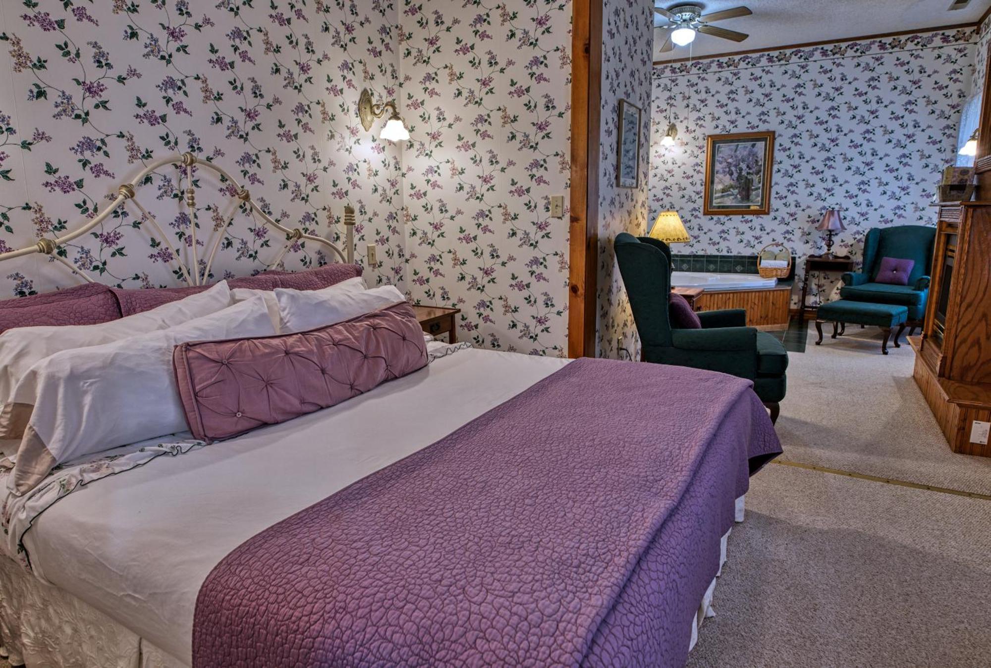 Rockwell Falls Inn And Wine Bar Lake Luzerne Quarto foto